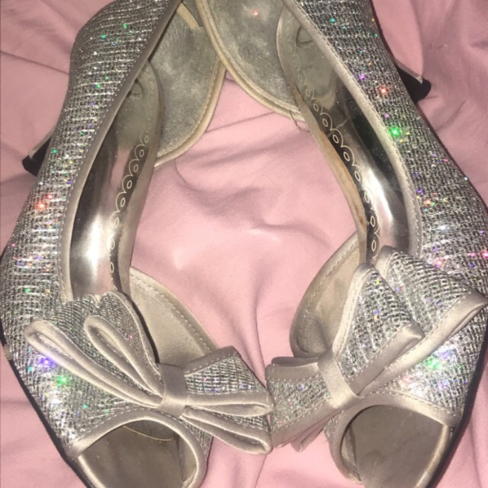 Size 9m Madeline heels